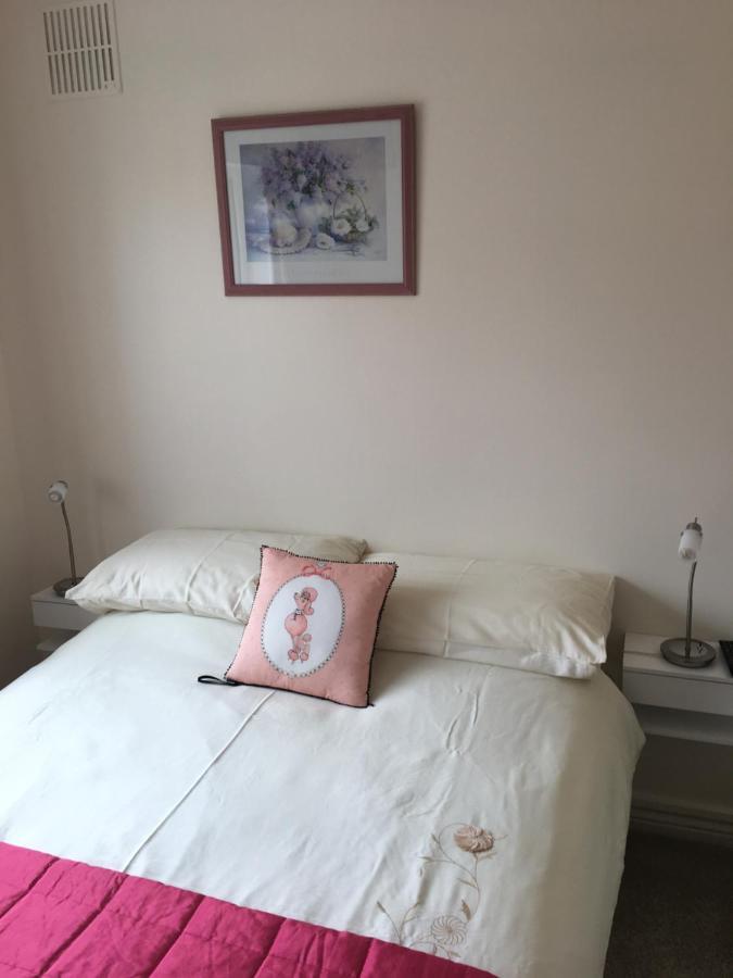 Bed and Breakfast The Wave Galway Zewnętrze zdjęcie